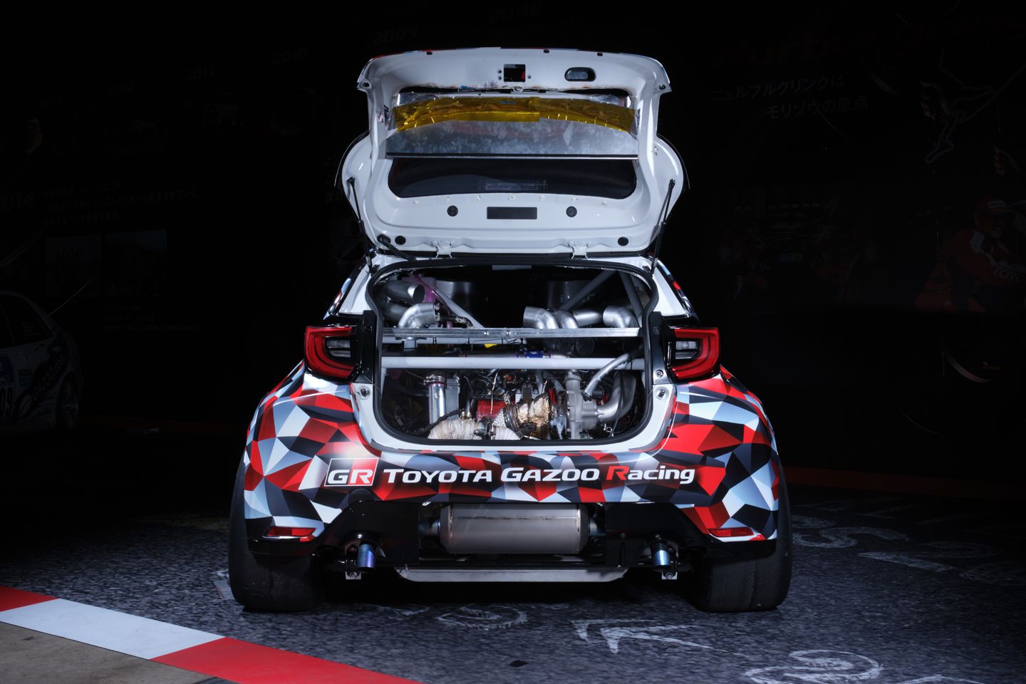 Toyota atrasa o desenvolvimento de GR Yaris de motor médio