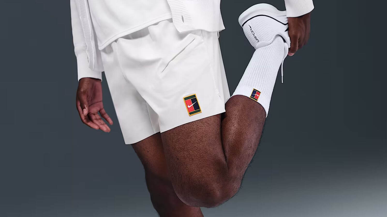 O logotipo da tênis Nike dos anos 90 está de volta