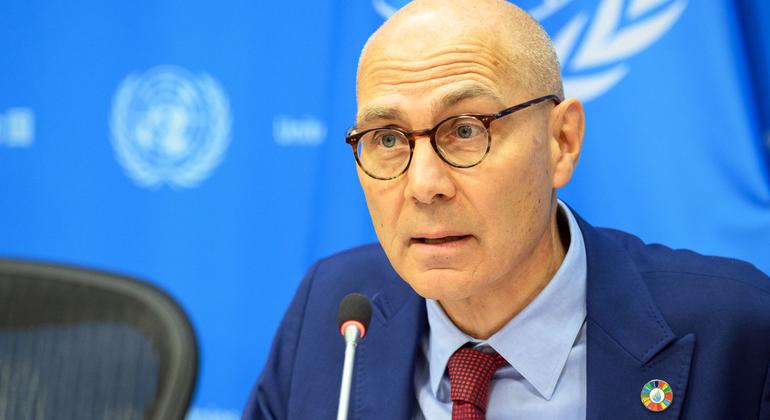 Tomada de Gaza deve ser interrompida imediatamente, diz chefe de Direitos Humanos