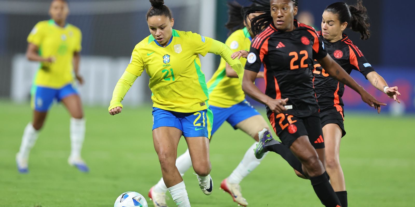Brasil encara Colômbia em busca do 9º título da Copa América Feminina