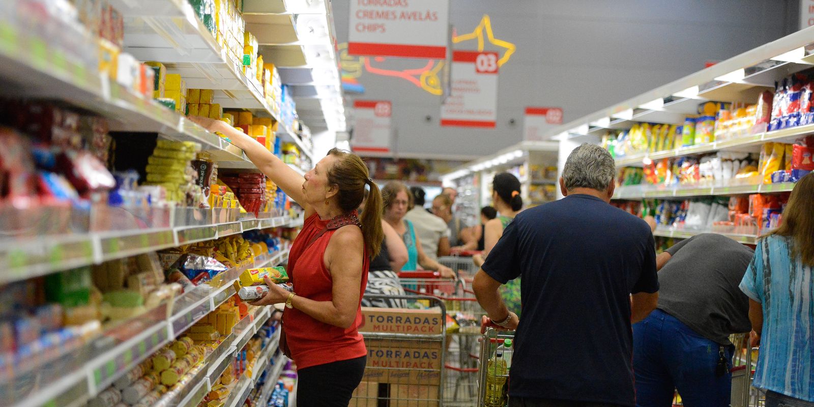 Mercado financeiro reduz previsão da inflação para 4,85%