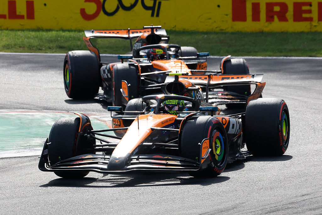McLaren navegando problemas de sua própria criação