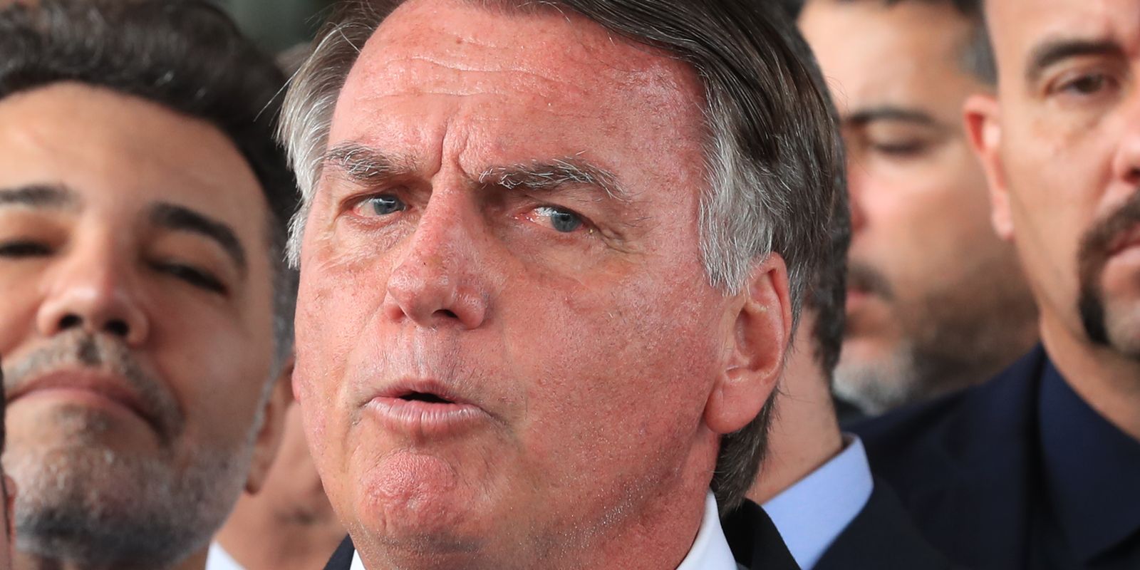 Bolsonaro pode ser preso até dezembro se recursos forem rejeitados