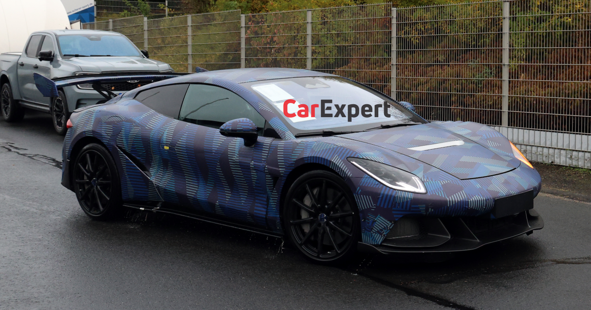 Denza Z, rival do Porsche 911 da BYD, espionou testes em Nürburgring
