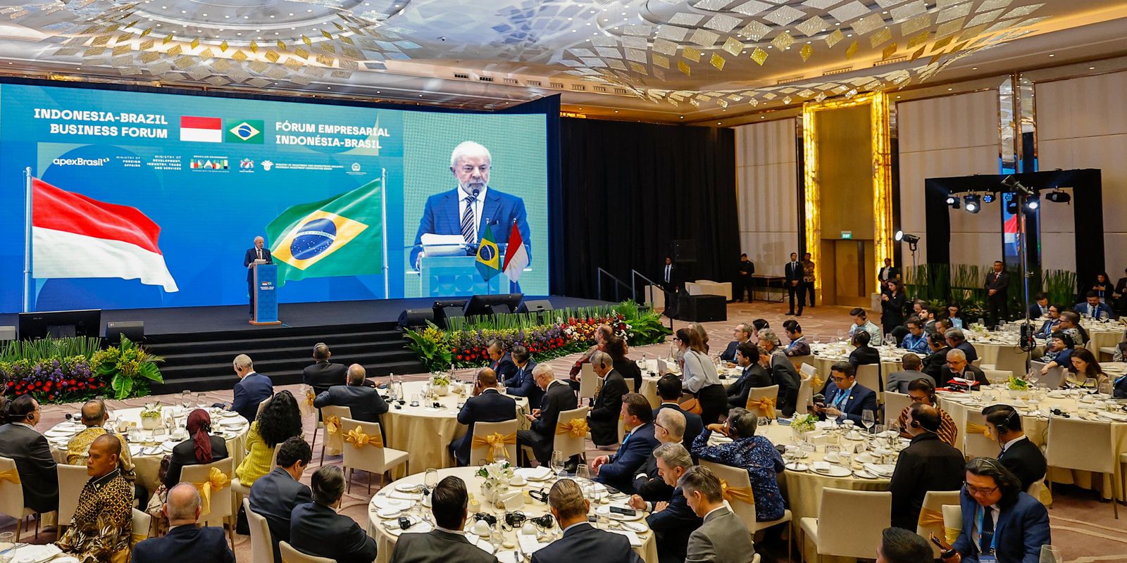 Lula defende uso de moedas locais para comércio Brasil-Indonésia