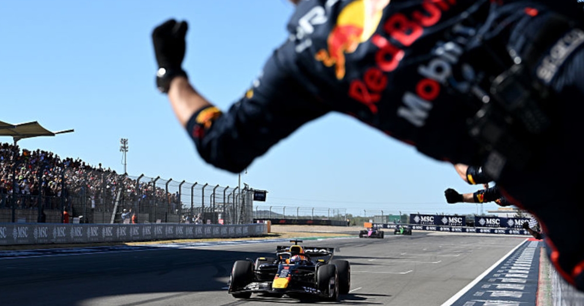 Verstappen reduz déficit de título com vitória dominante no USGP