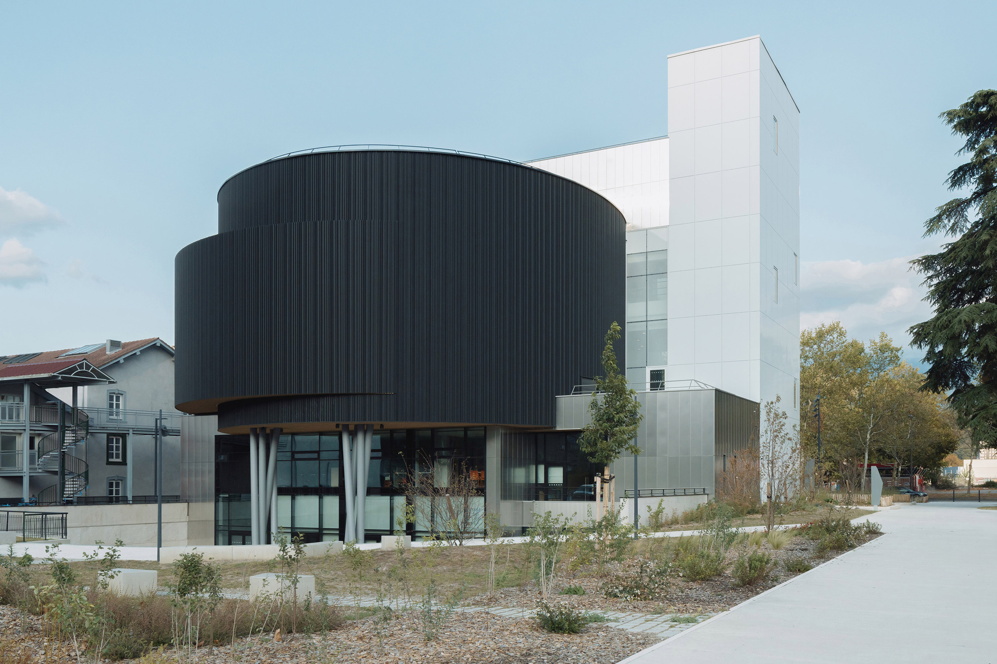 Centro de Ciências Cosmocité / Arcane Architectes