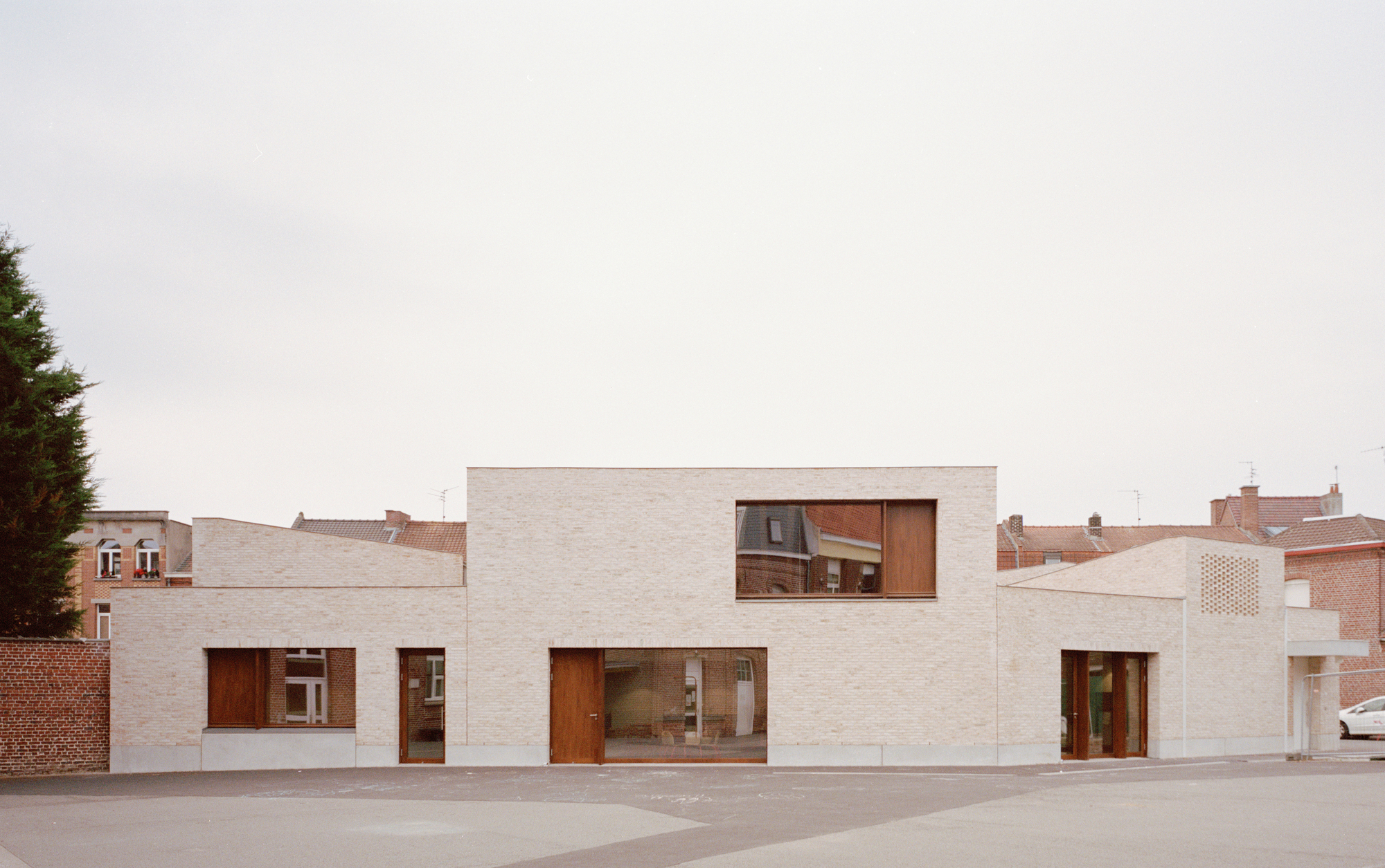 Centro Juvenil Pont / LT2A