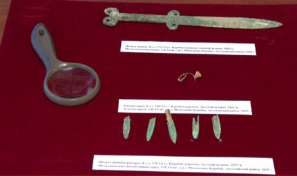 Espada única encontrada em kurgan guerreiro no Cazaquistão – The History Blog