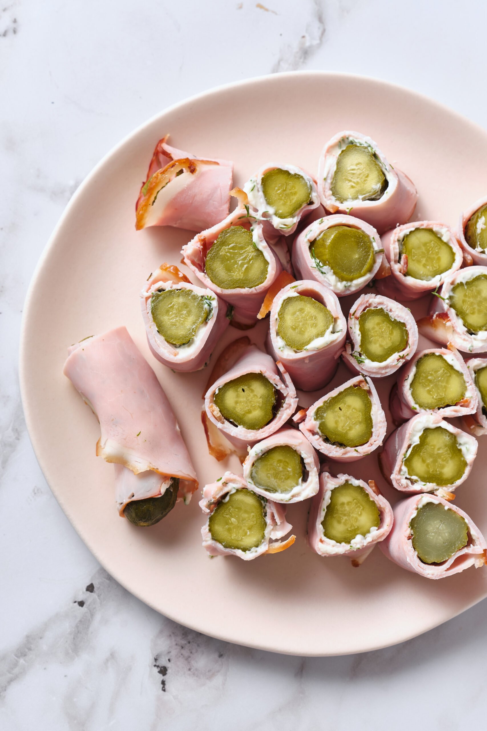 Roll-Ups de presunto e picles – Food Faith Fitness