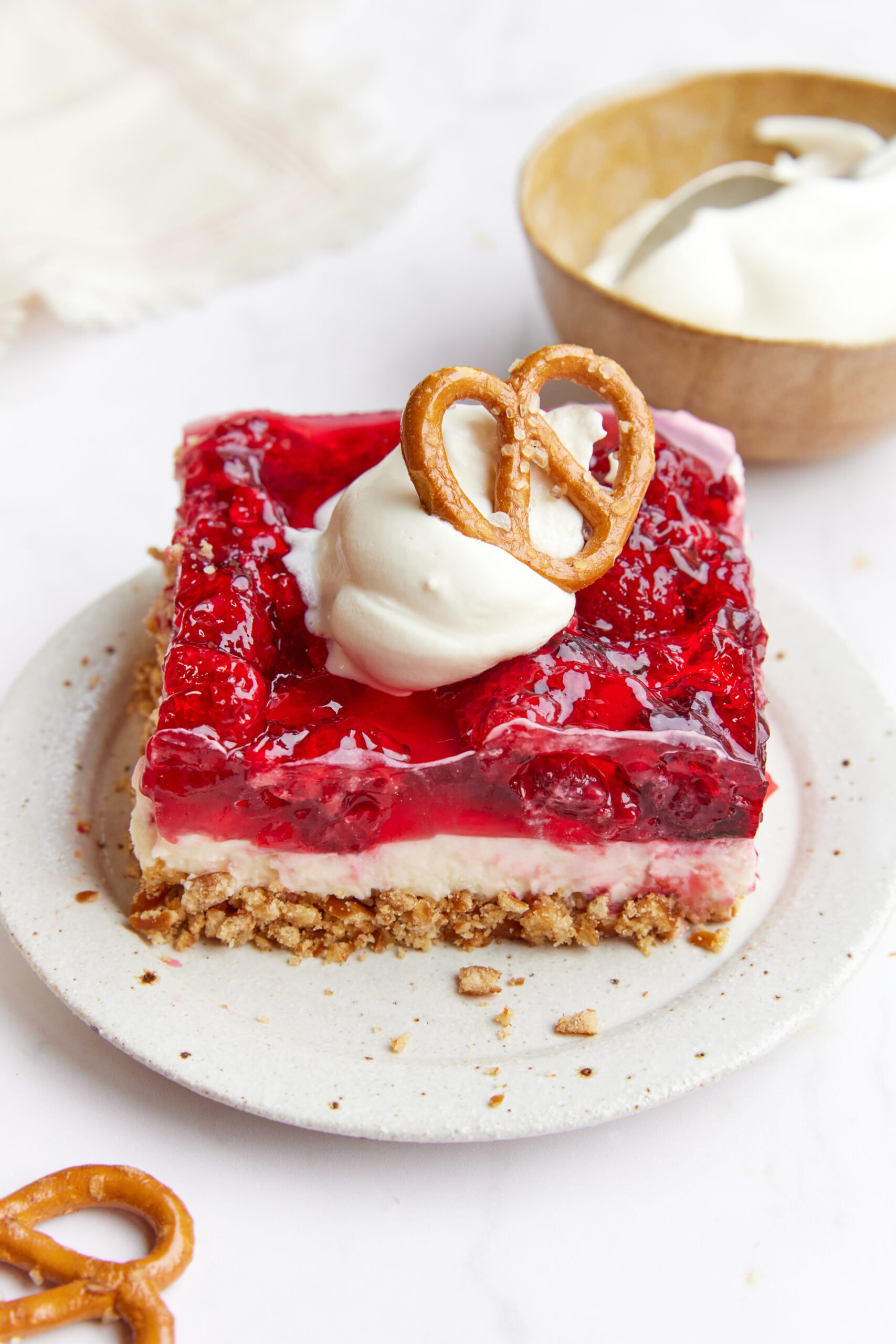 Salada de Pretzel de Framboesa – Food Faith Fitness