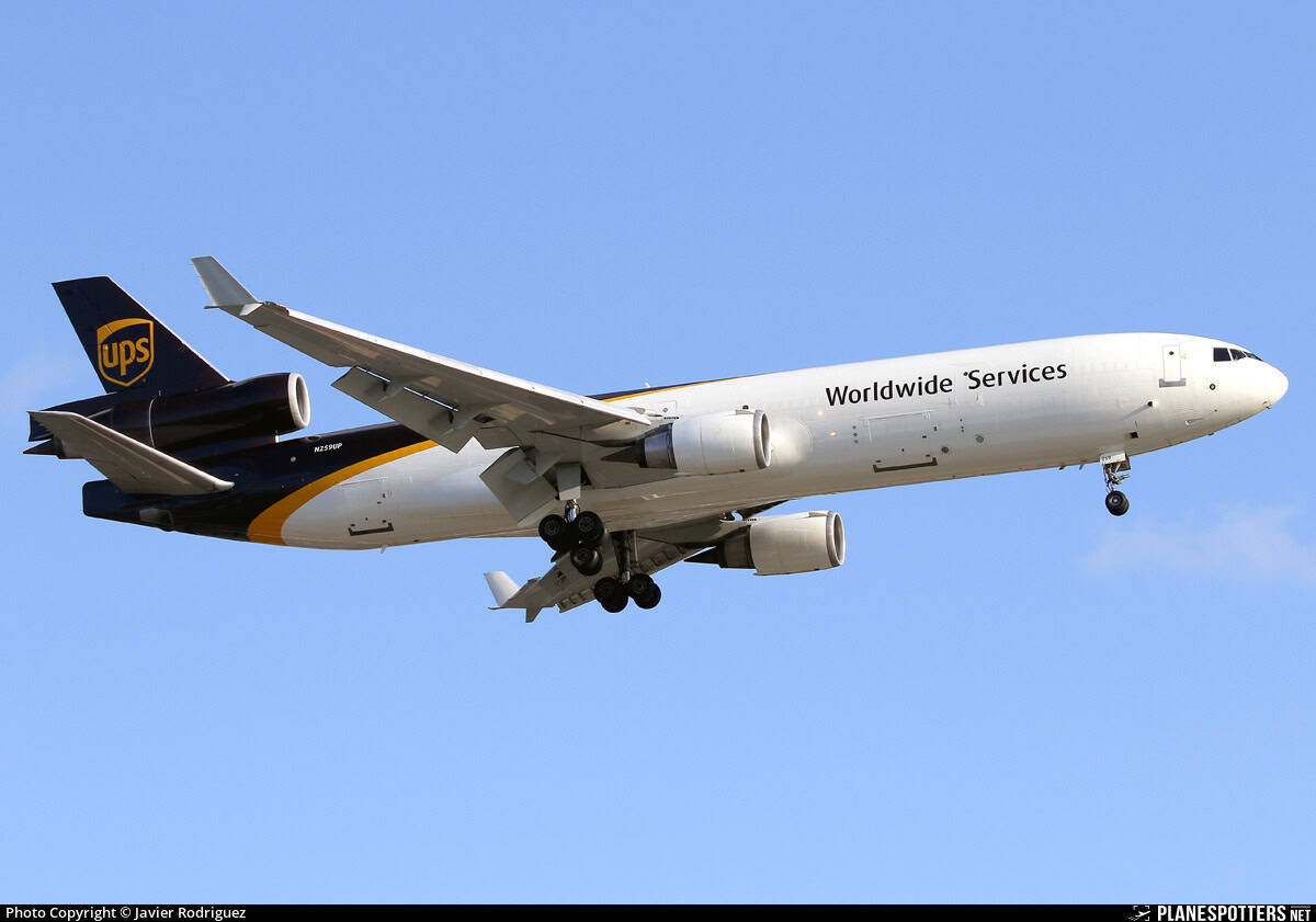 UPS e FedEx aterram frotas MD-11 após acidente mortal