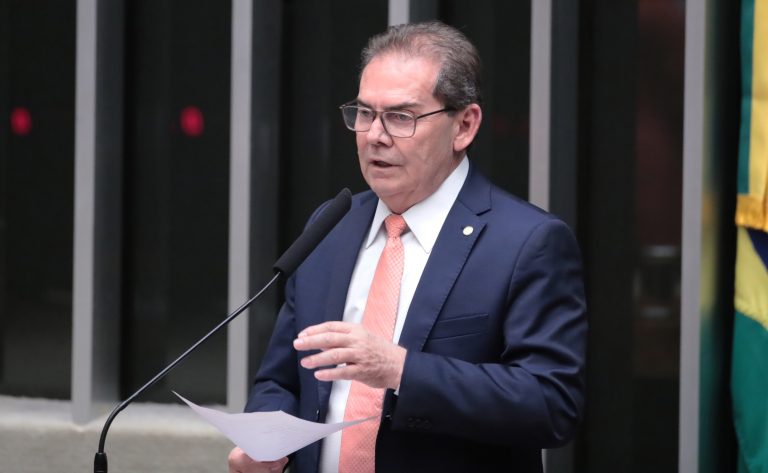 Projeto que reduz penas dos condenados pelo 8 de janeiro possibilita reconciliação, diz relator – Notícias