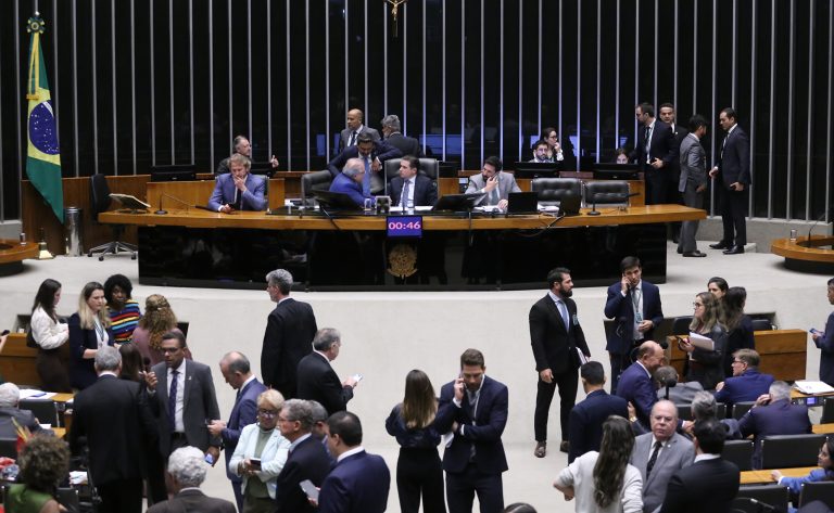 Câmara reúne-se nesta sexta-feira para votar requerimentos – Notícias