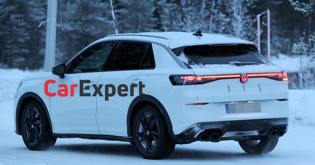 Volkswagen T-Roc R mais quente espionado, lançamento australiano nas cartas