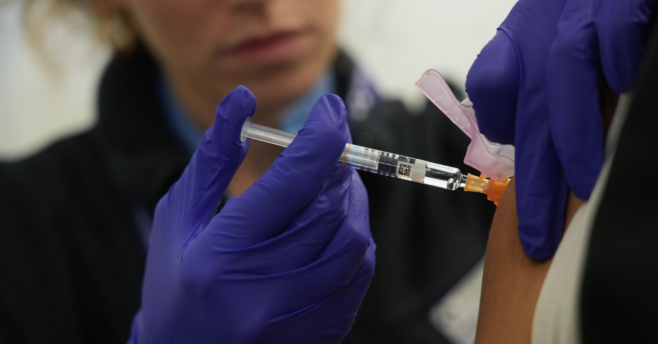 O que é a ‘supergripe’ que está se espalhando na Europa e nos Estados Unidos?