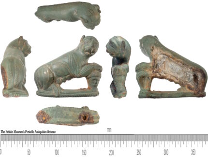 Pantera Romana apalpando cabeça de bárbaro encontrada em Essex – The History Blog