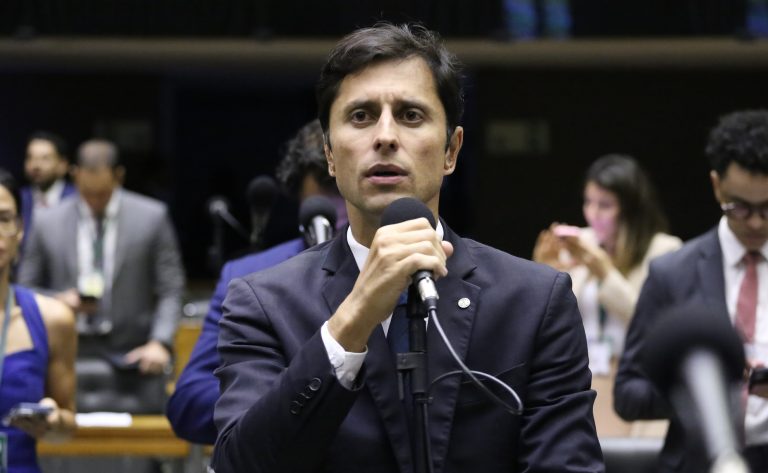 Comissão aprova dedução integral de gastos educacionais de pessoas com deficiência no Imposto de Renda – Notícias