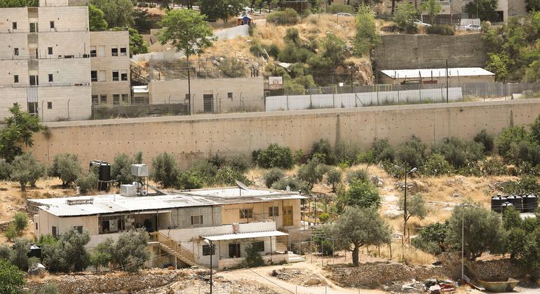 Decisões de Israel sobre assentamentos devem ser anuladas, diz chefe de direitos humanos
