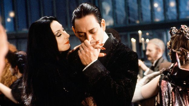A Família Addams no Fogo de Santo Elmo: 12 dos melhores filmes românticos alternativos