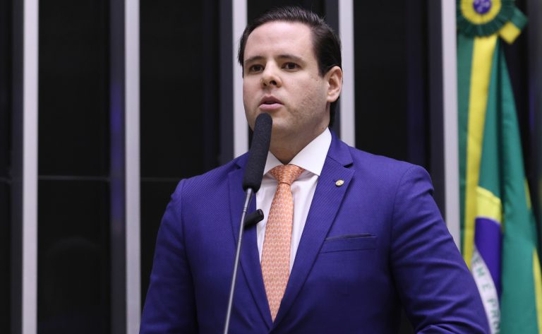 Comissão aprova exigência de autorização federal para atuação de ONGs na faixa de fronteira – Notícias