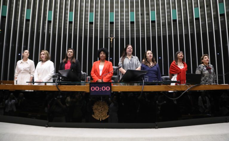 Leis aprovadas pelo Congresso em 2025 ampliam direitos das mulheres e reforçam combate à violência – Notícias