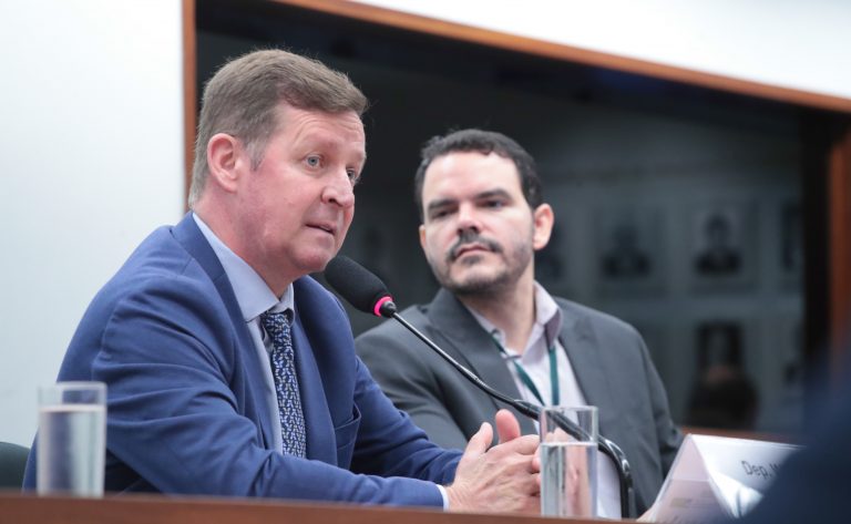 Representantes do setor leiteiro defendem tarifas compensatórias e novas políticas para fortalecer cadeia produtiva – Notícias