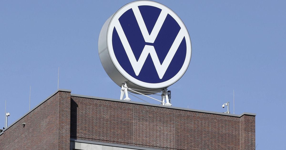Volkswagen cortará 100 mil empregos e fechará quatro fábricas na Alemanha, diz relatório