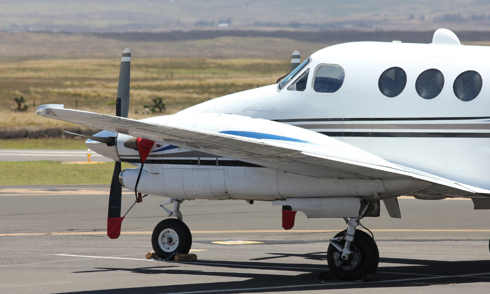 A seguradora cortou mais de US$ 436.000 em sinistros de aeronaves como ‘melhoria’, alega o processo
