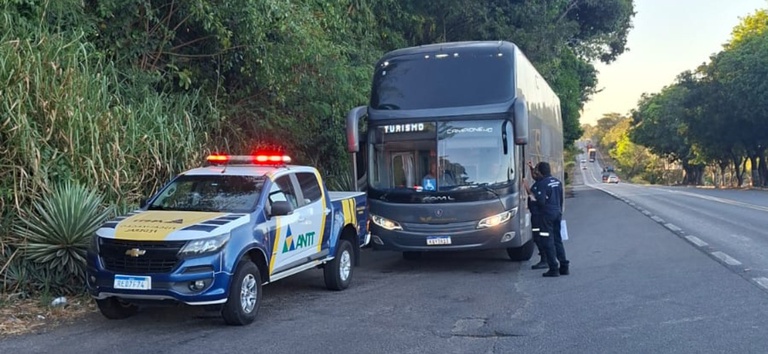 Operação da ANTT identifica sete veículos em transporte clandestino de passageiros em Goiás — Agência Nacional de Transportes Terrestres