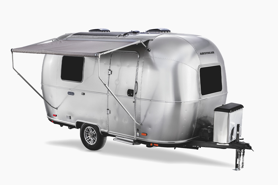 Airstream reduz a bala de prata em um trailer de 17 pés que seu crossover pode rebocar
