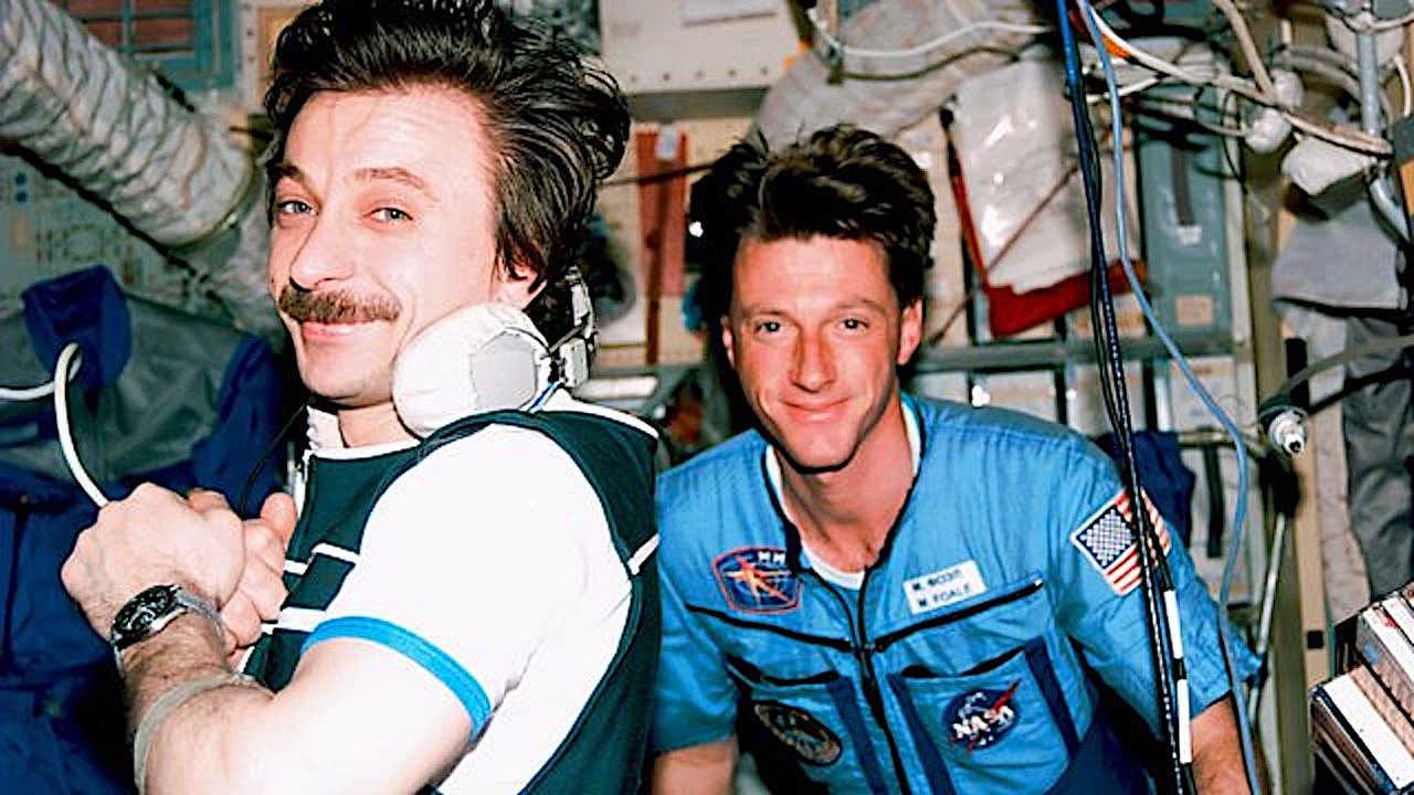 Conversamos com o astronauta Michael Foale sobre a crise da Estação Espacial Mir em 1997: ‘Ele assumiu toda a culpa da colisão’