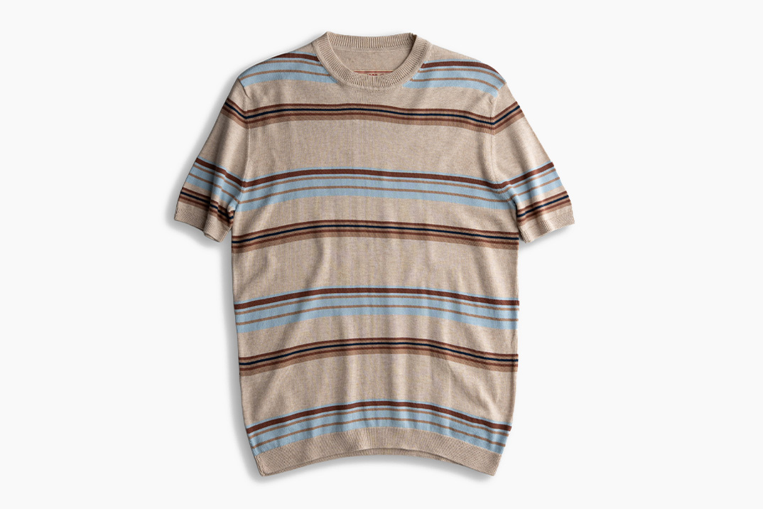 Iron & Resin tirou a camiseta trabalhista de uma viagem de surf dos anos 1970