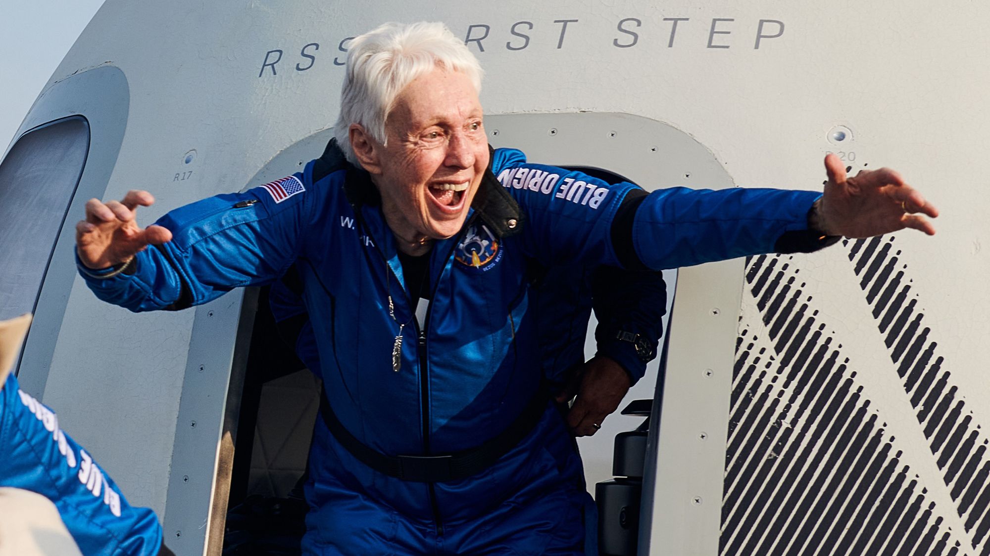 Wally Funk, piloto e astronauta pioneiro, falece aos 87 anos