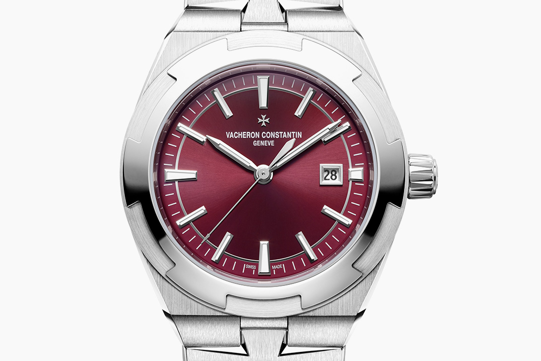 Vacheron Constantin coloca seu cobiçado mostrador Borgonha na menor mecânica do exterior