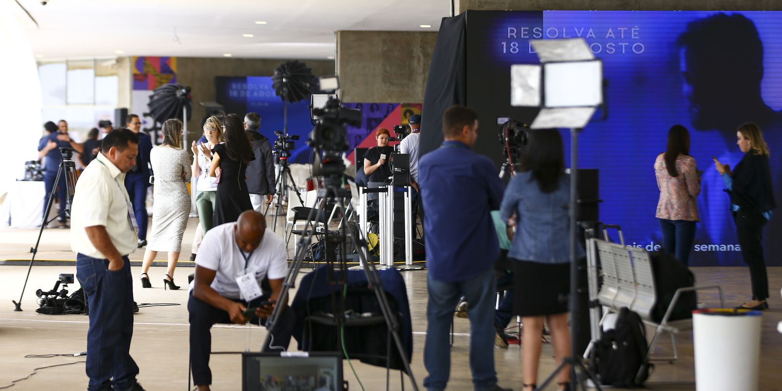Fórum pede compromisso de candidatos com comunicação democrática