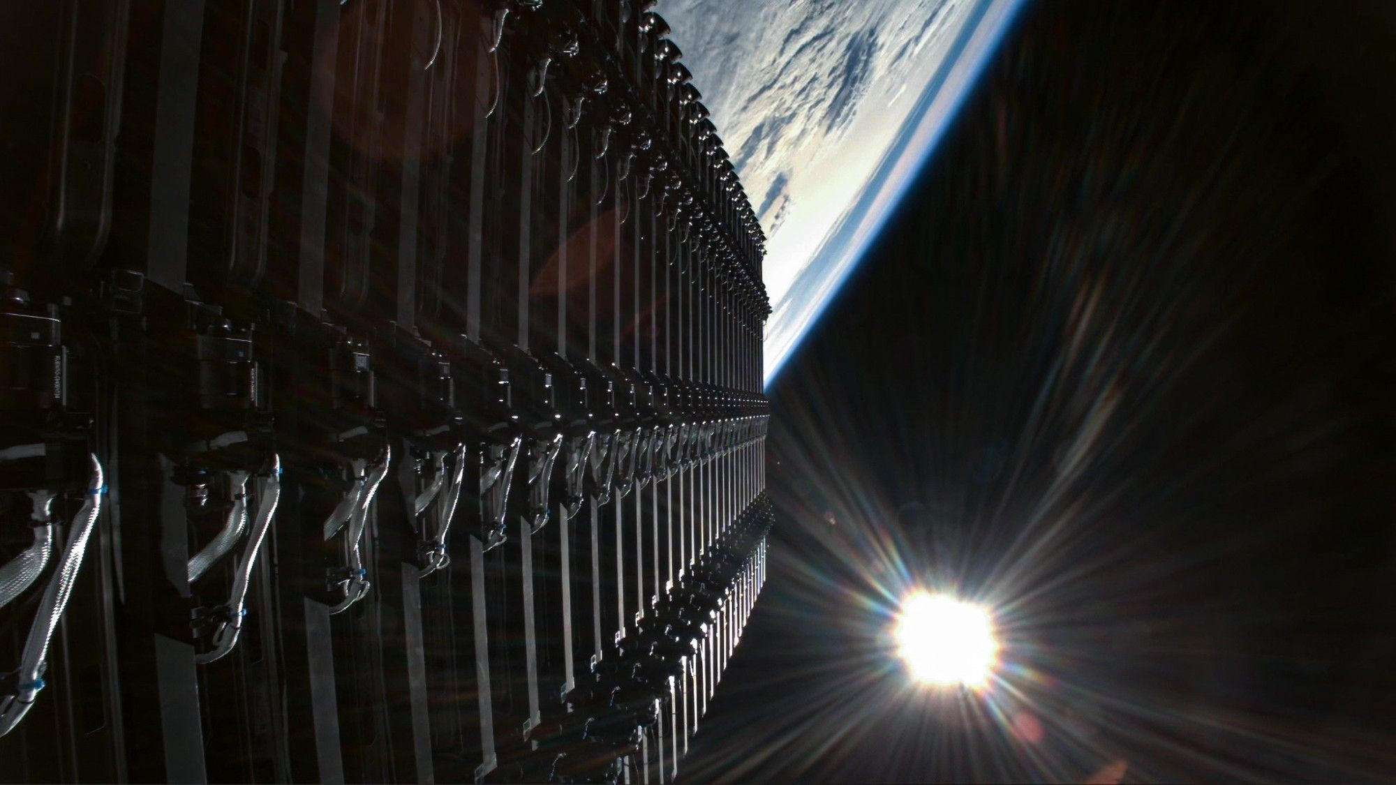 Cada satélite SpaceX Starlink precisa evitar uma colisão quase semanalmente, e os especialistas temem o pior