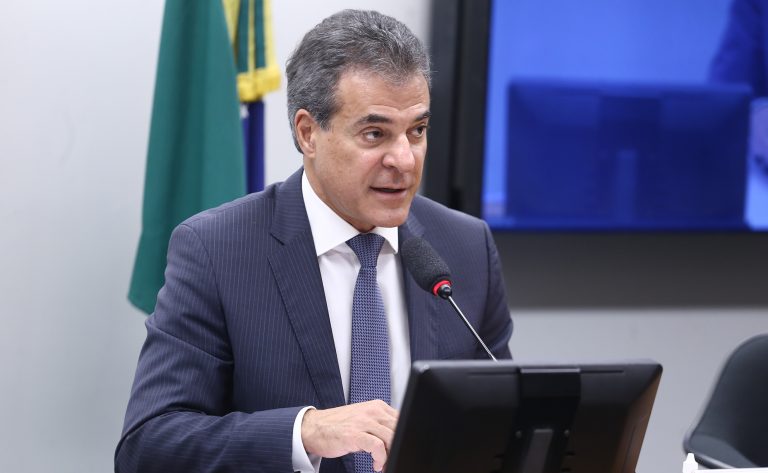 Comissão aprova projeto que acelera desconto de máquinas novas nos impostos – Notícias