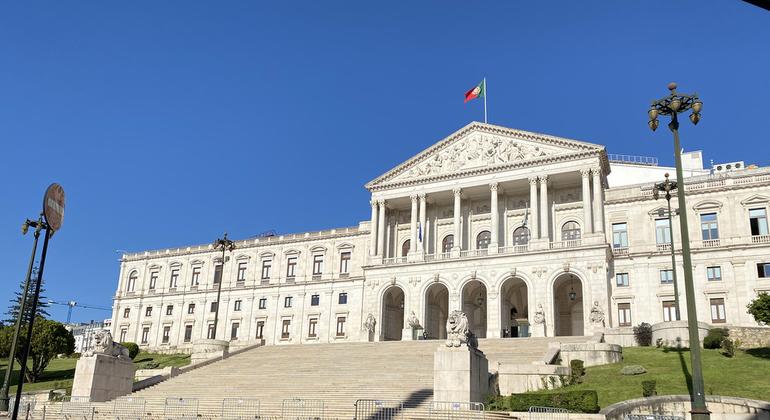 “A vida num pedaço de papel”: Portugal abre portas para a regularização de apátridas